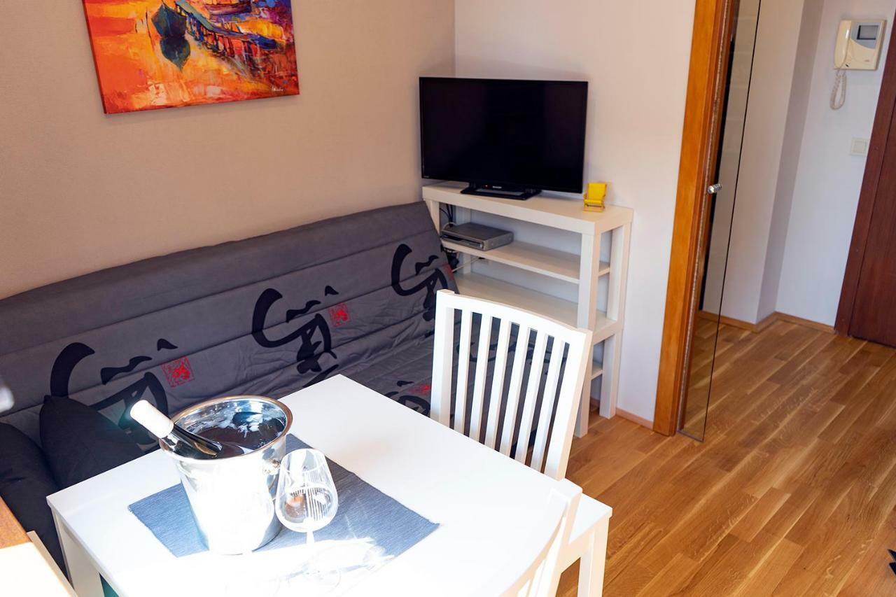 Appartement Studio 3 à Varna Extérieur photo